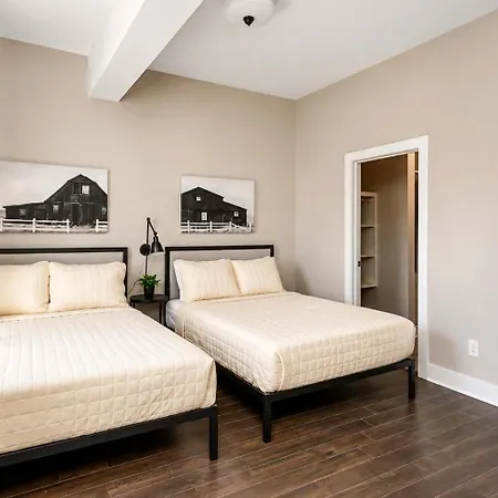 Two Luxury Homes Side-By-Side Sleeps 24-2